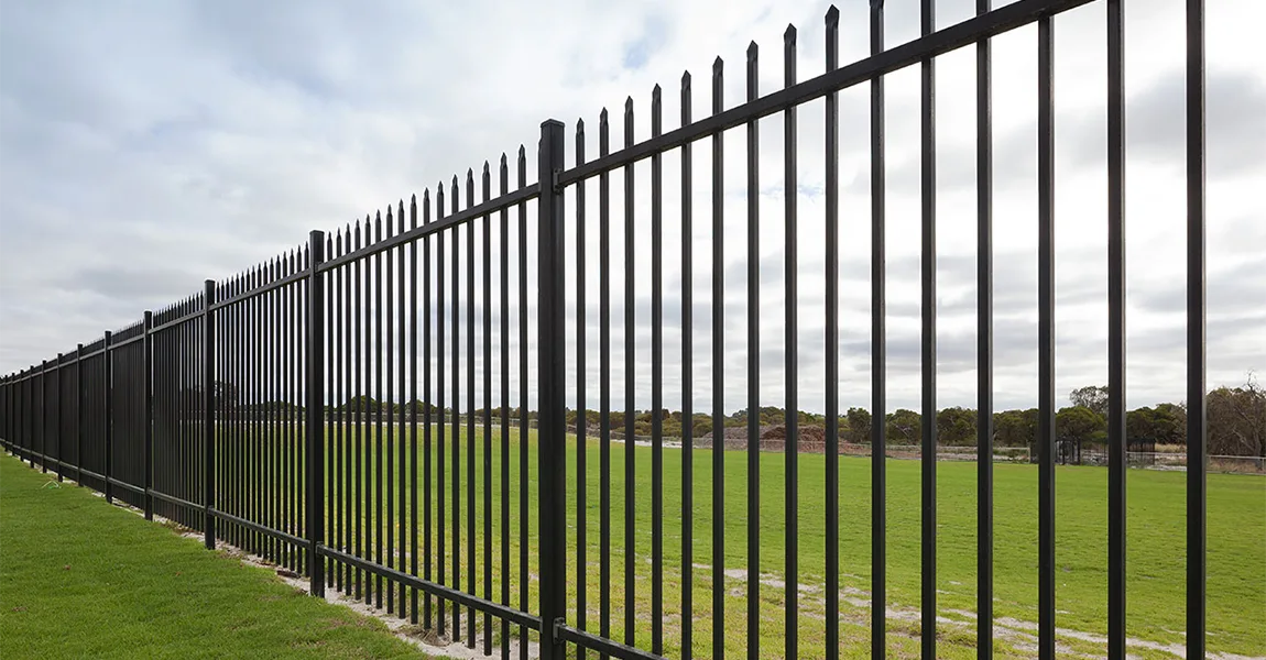 Commercial Applications of Garrison Fences5
