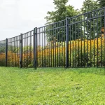 3 Rails Flat Top Aluminum Gate Application