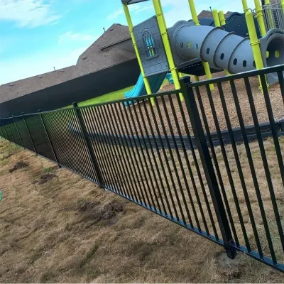 Steel Welded Commercial Flat Top Fence for Amusement Park