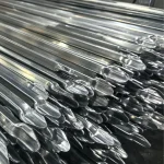 spear top detail
