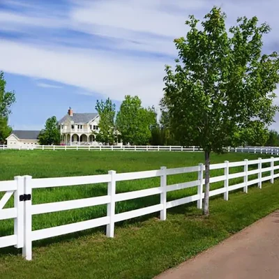 Vinyl Ranch Fence in Lawn boundary